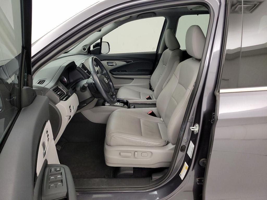 used 2022 Honda Pilot car, priced at $33,998
