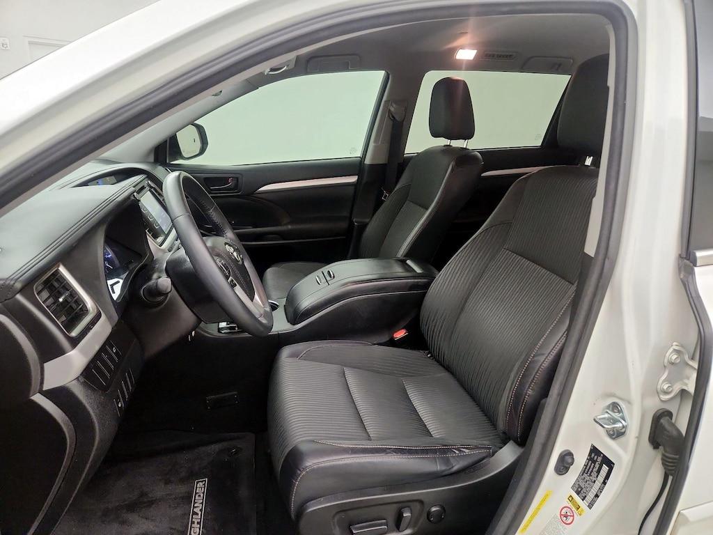 used 2016 Toyota Highlander car, priced at $17,998