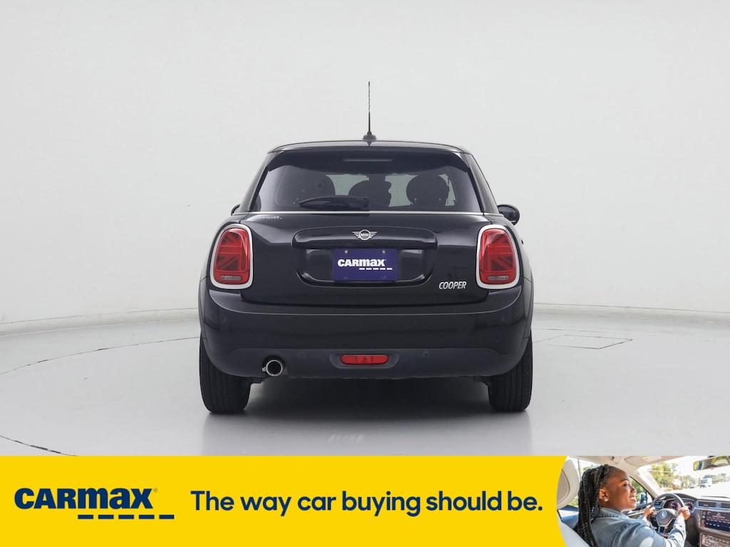 used 2021 MINI Hardtop car, priced at $20,998