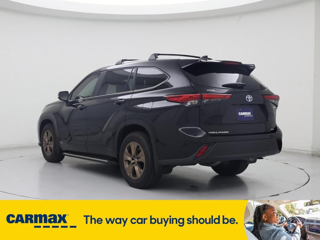 used 2023 Toyota Highlander Hybrid car, priced at $46,998