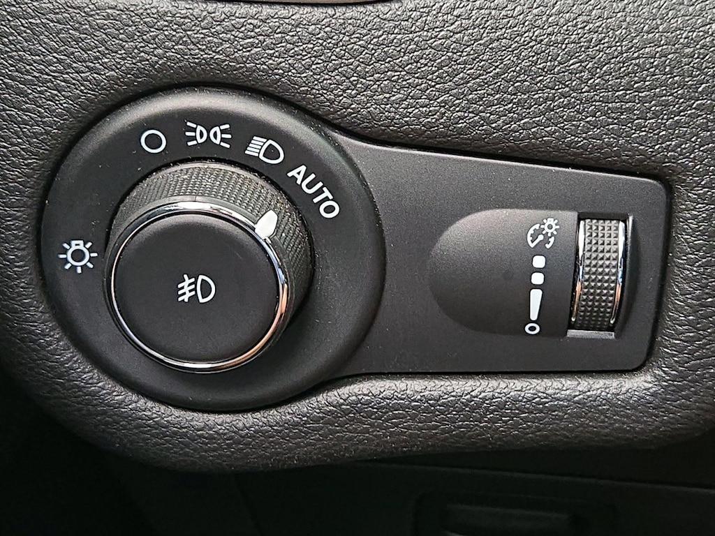 used 2022 Jeep Cherokee car, priced at $22,998