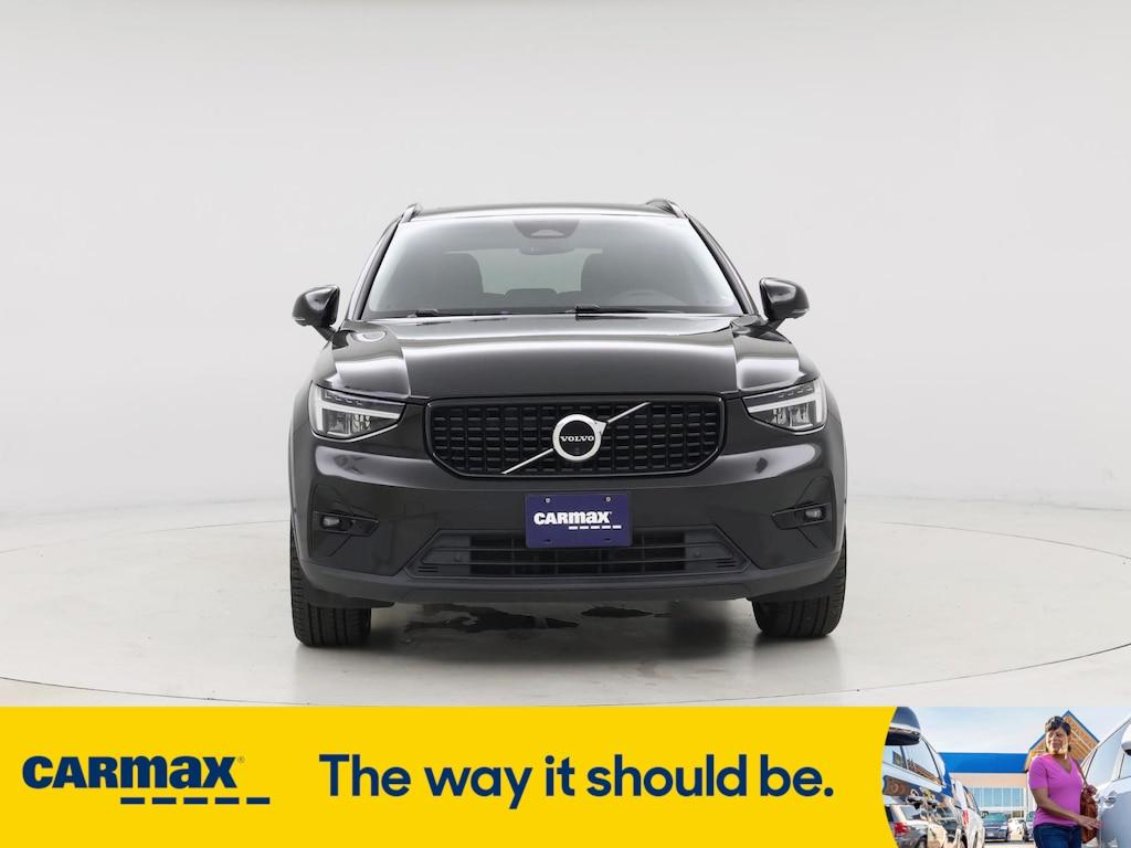 used 2023 Volvo XC40 car, priced at $28,998