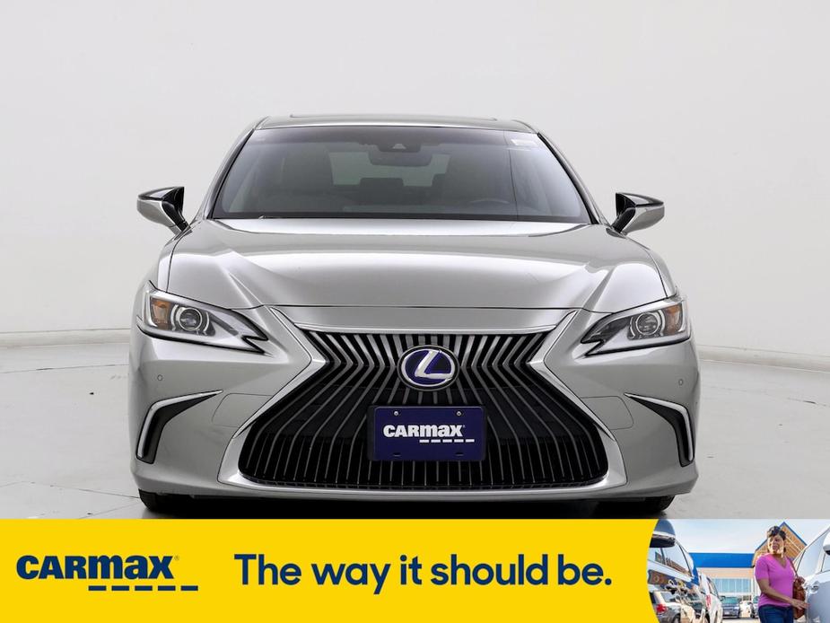 used 2019 Lexus ES 300h car, priced at $26,998