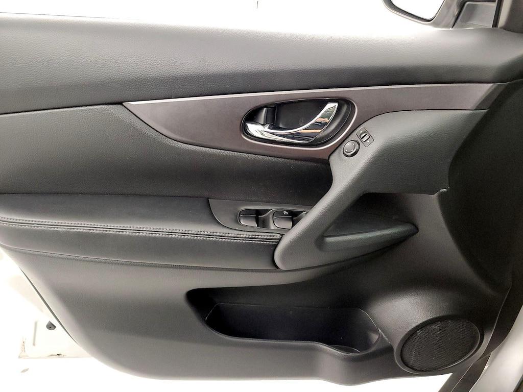 used 2016 Nissan Rogue car, priced at $13,998