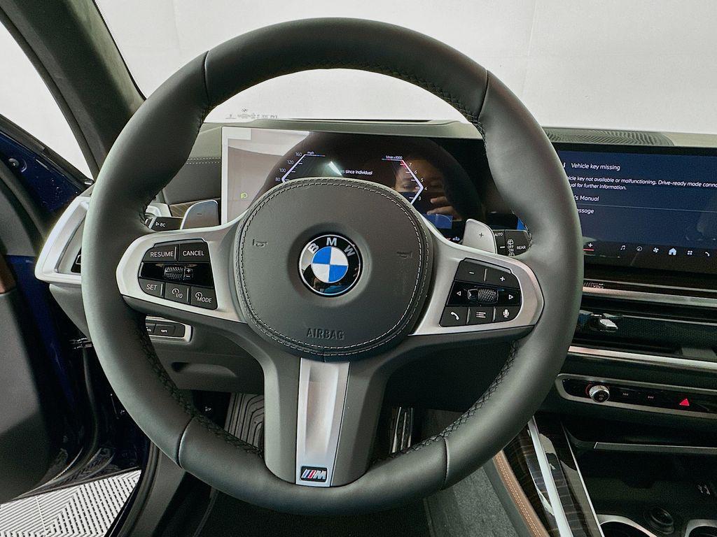 new 2026 BMW X7 car, priced at $106,085