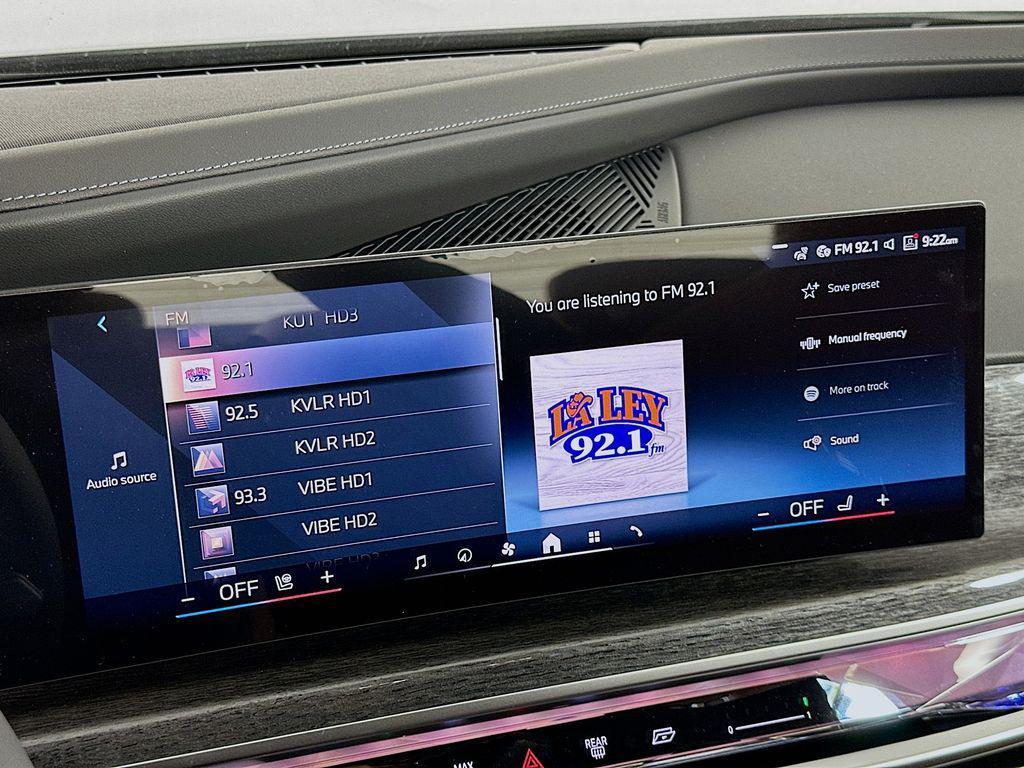 new 2025 BMW 760 car, priced at $143,180