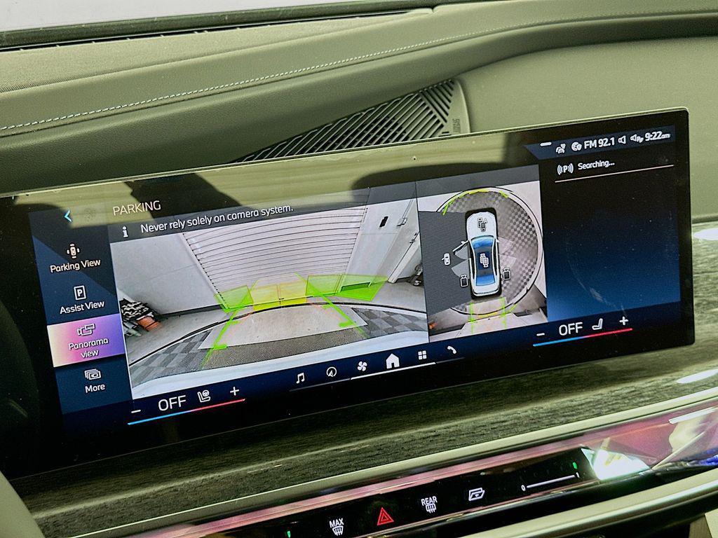 new 2025 BMW 760 car, priced at $143,180