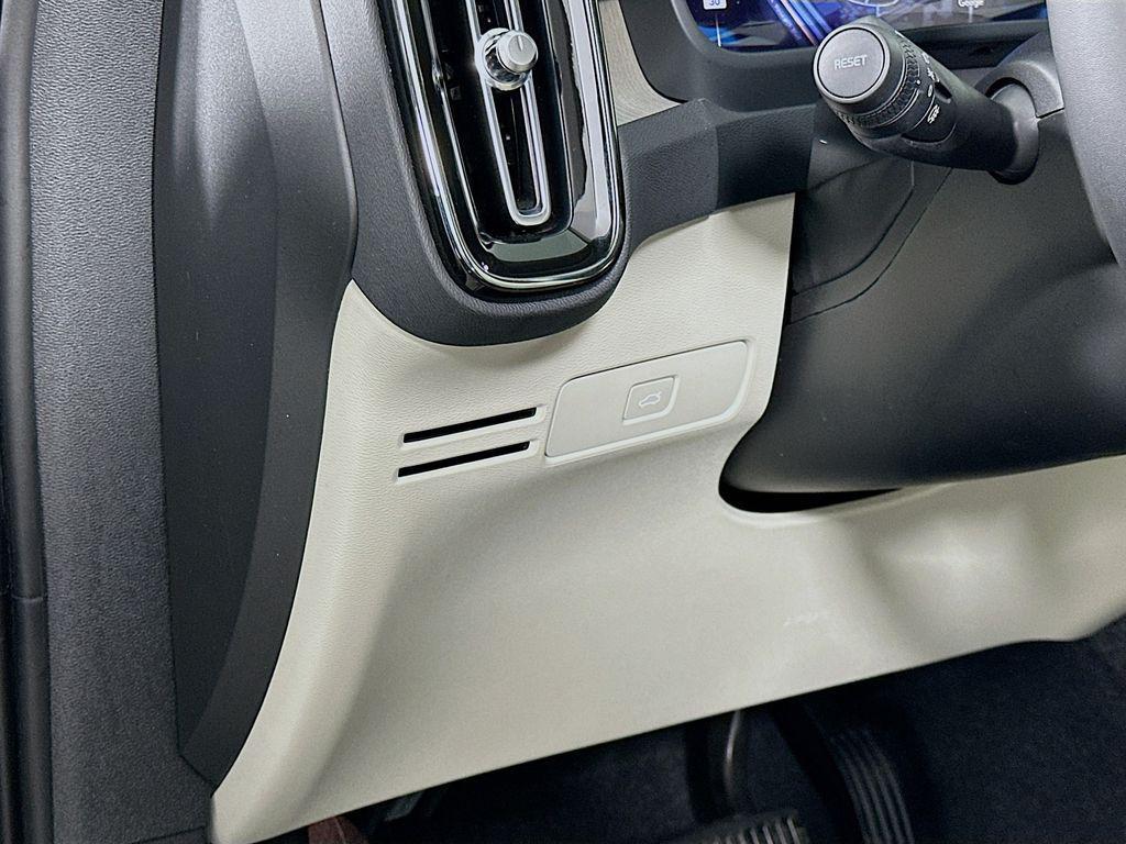 used 2023 Volvo XC40 car, priced at $27,980