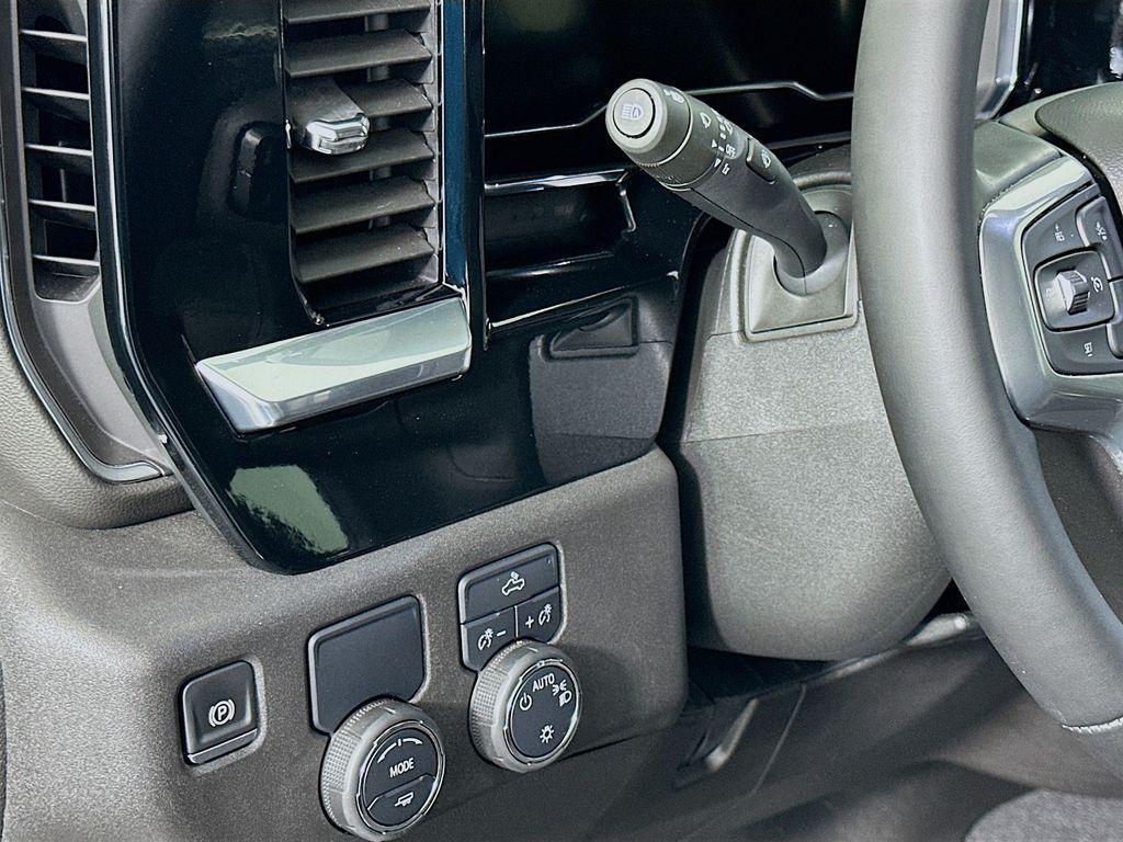 used 2024 Chevrolet Silverado 1500 car, priced at $40,980