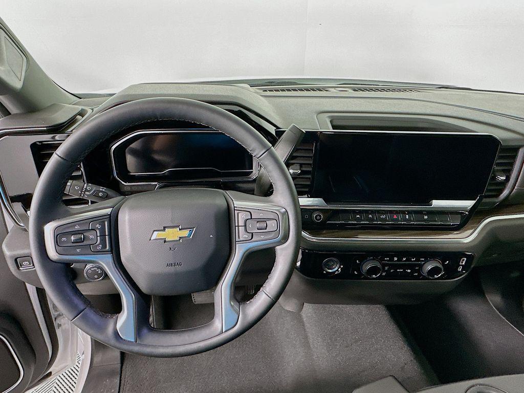 used 2024 Chevrolet Silverado 1500 car, priced at $40,980