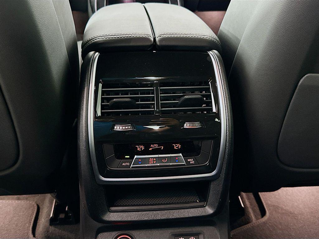 new 2026 BMW X7 car, priced at $98,260