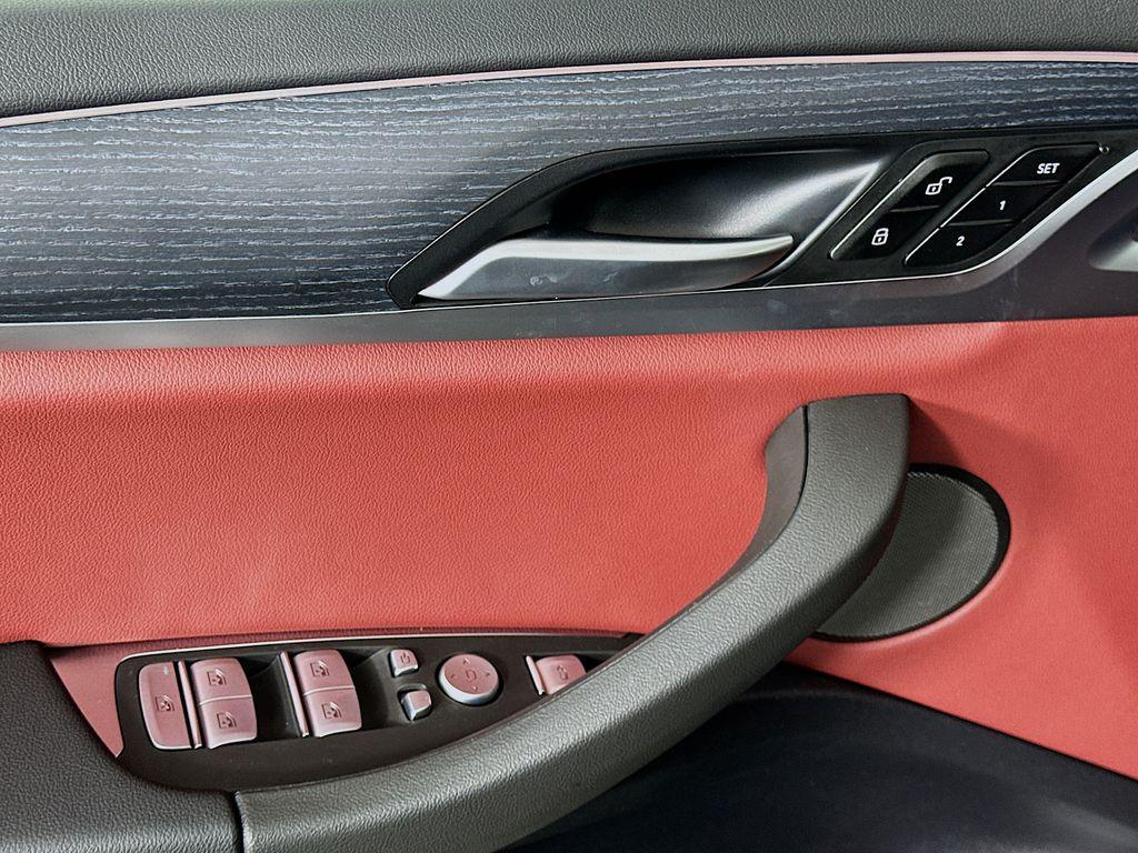 new 2025 BMW X4 car, priced at $64,470