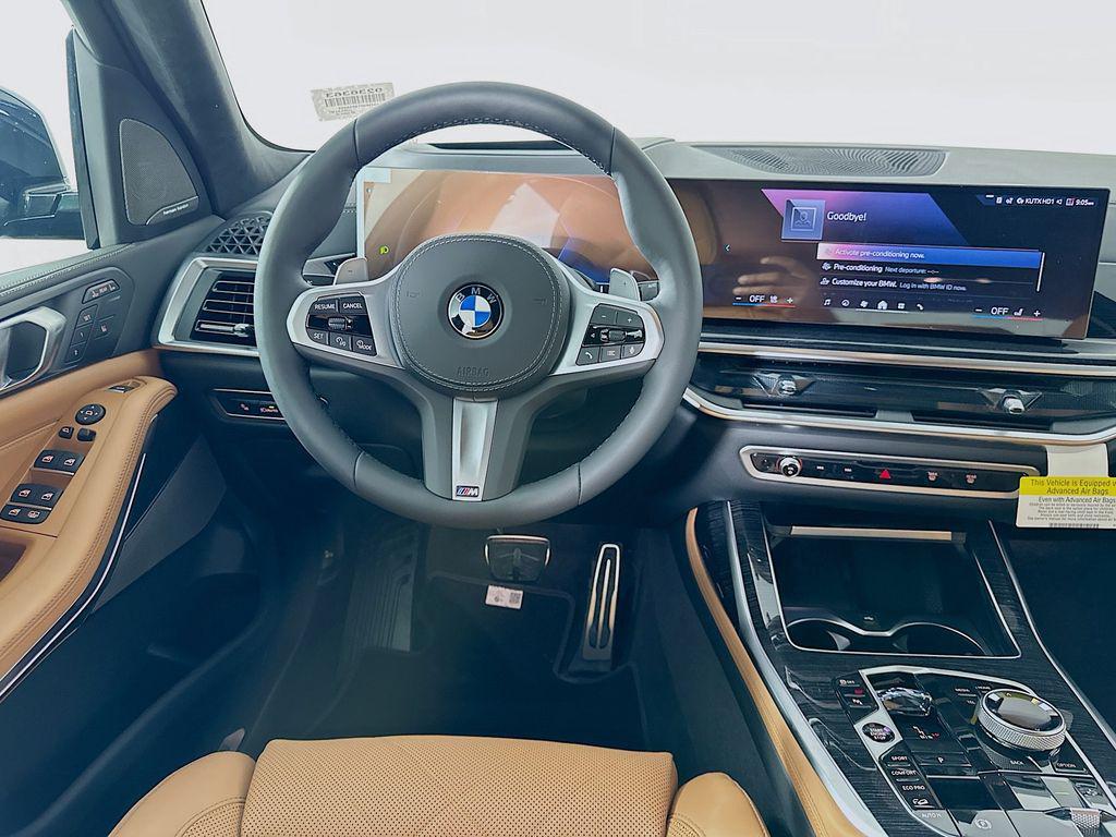 new 2026 BMW X7 car, priced at $100,585
