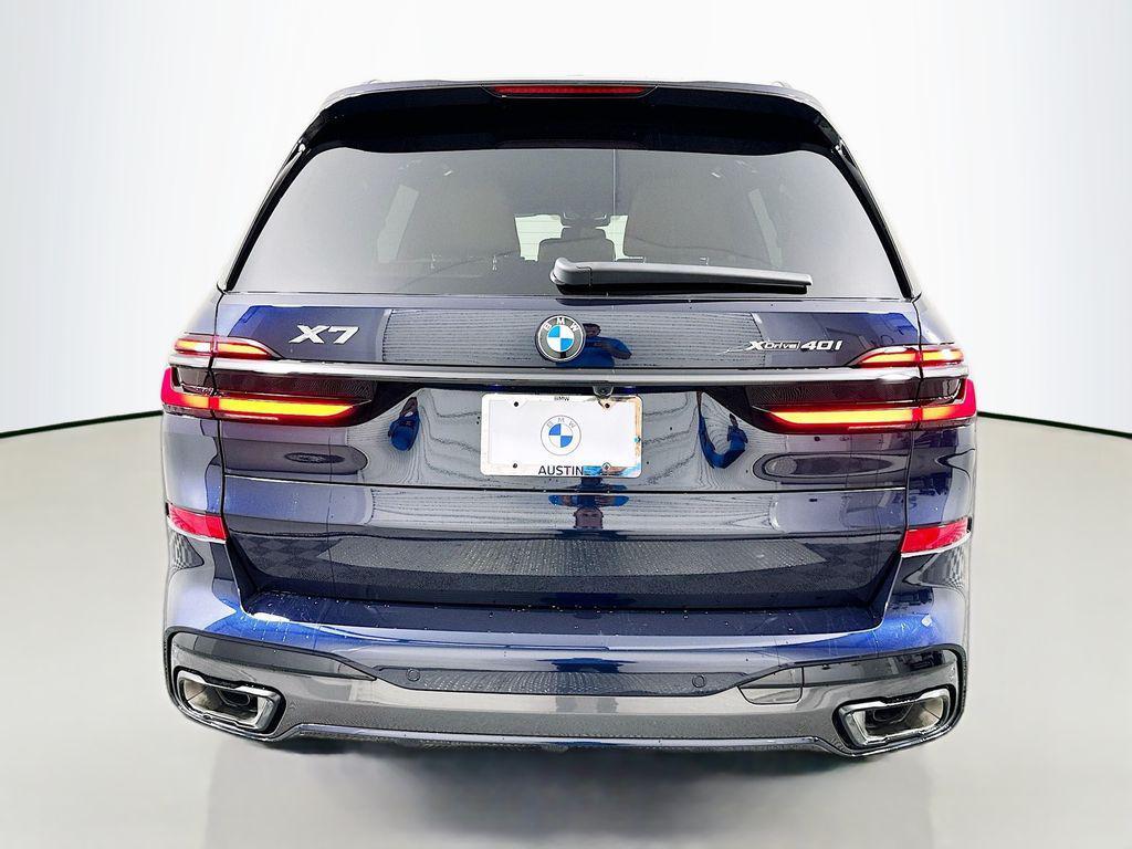 new 2026 BMW X7 car, priced at $100,585