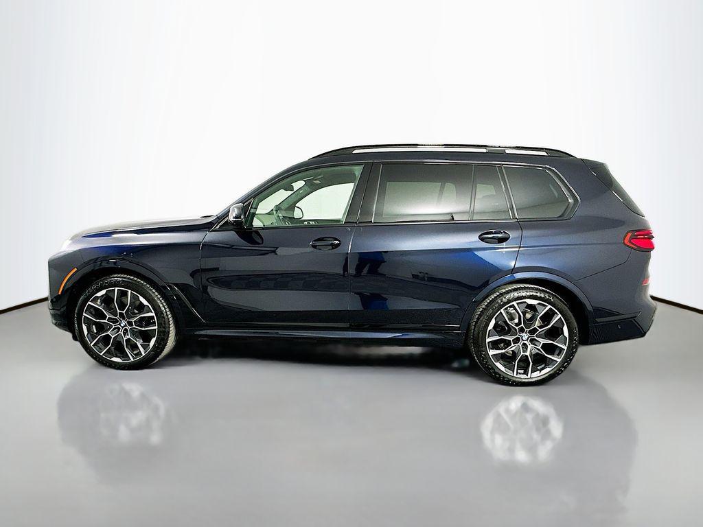 new 2026 BMW X7 car, priced at $100,585
