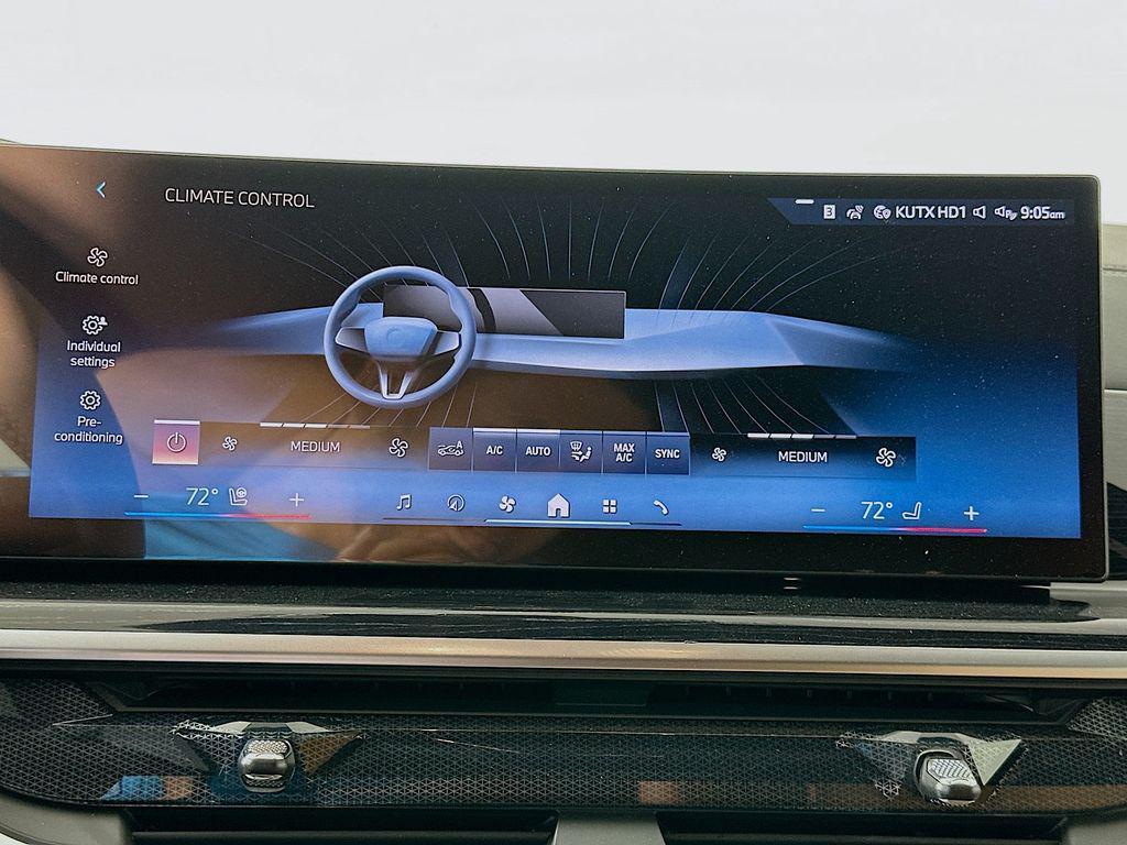 new 2026 BMW X7 car, priced at $100,585