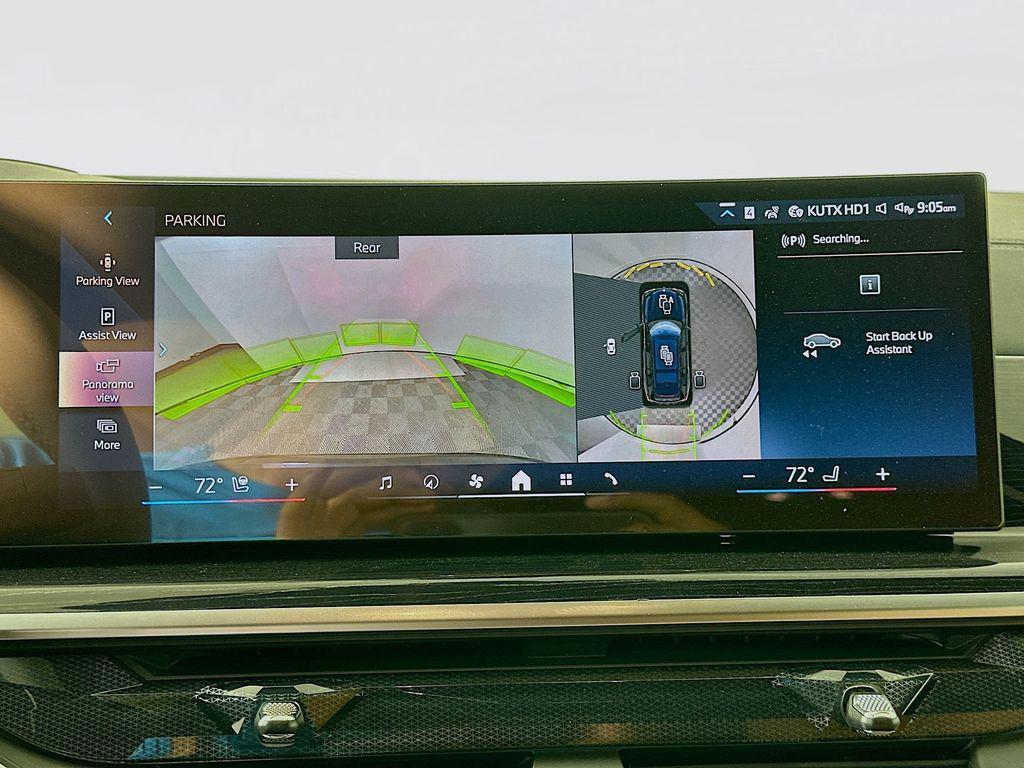 new 2026 BMW X7 car, priced at $100,585