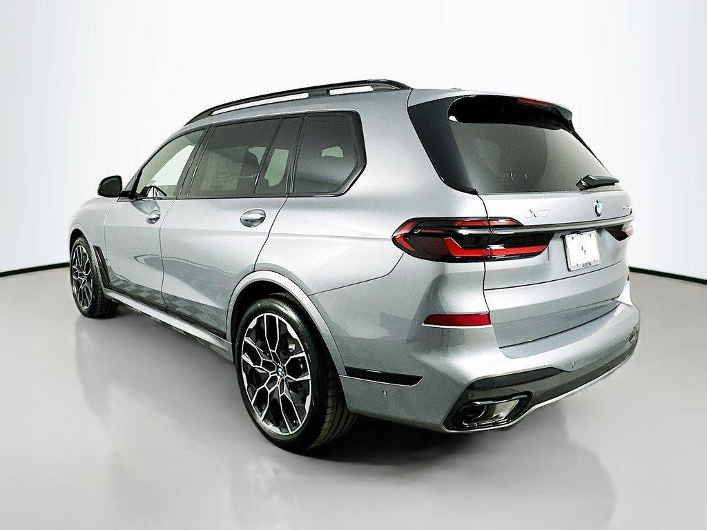 new 2026 BMW X7 car, priced at $99,705