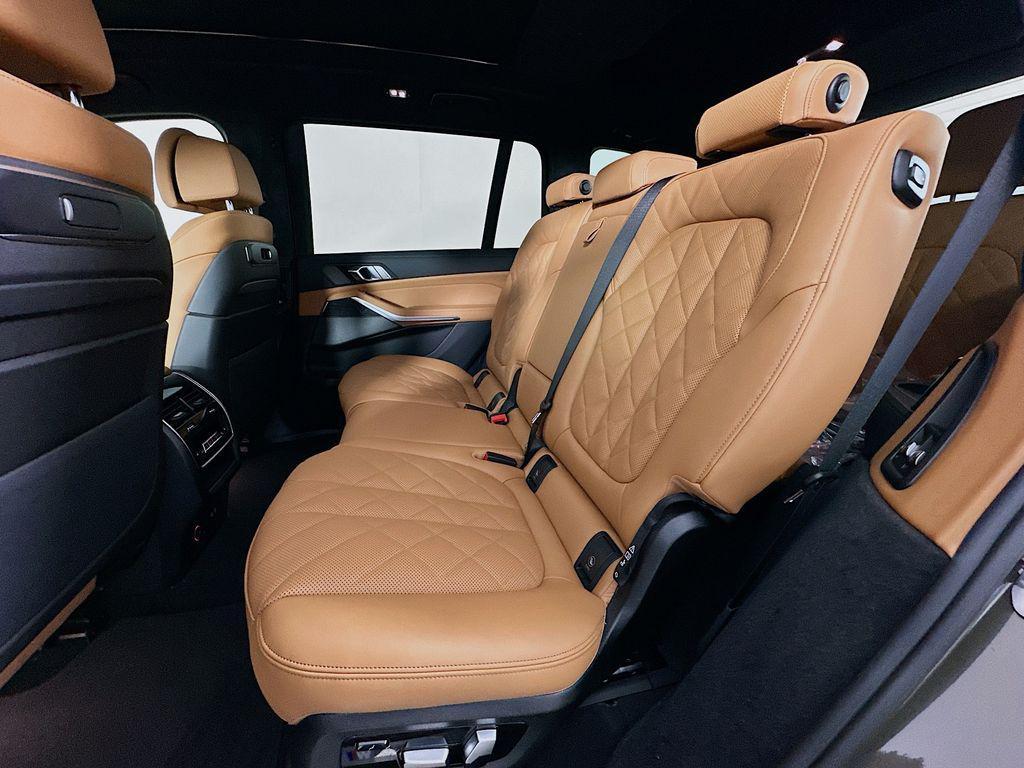 new 2026 BMW X7 car, priced at $101,185