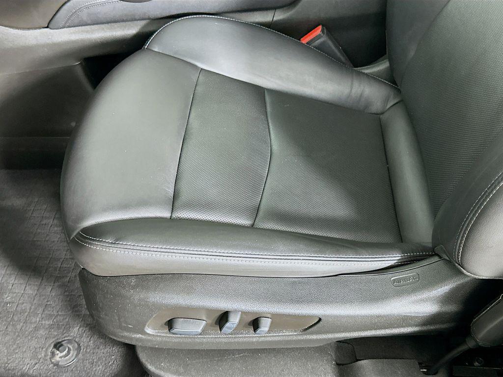 used 2022 Cadillac XT6 car, priced at $24,980