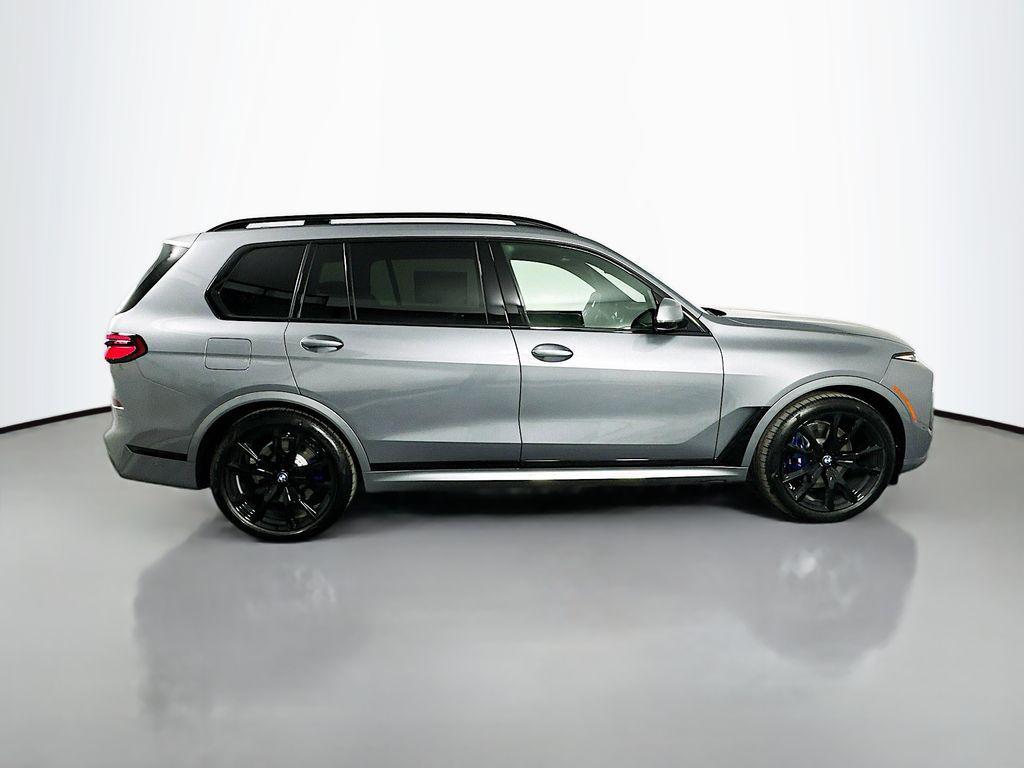new 2026 BMW X7 car, priced at $96,275