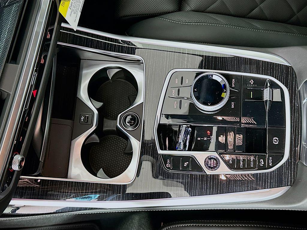 new 2026 BMW X7 car, priced at $96,275