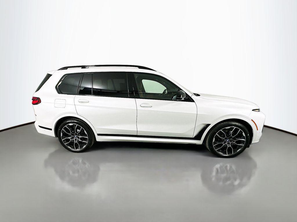 new 2026 BMW X7 car, priced at $122,635