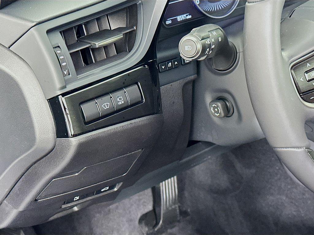 used 2025 Lexus ES 350 car, priced at $46,831