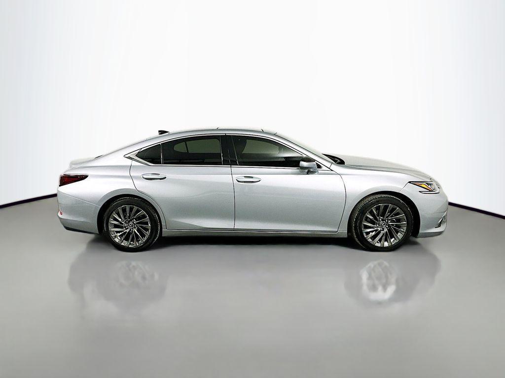 used 2025 Lexus ES 350 car, priced at $46,831