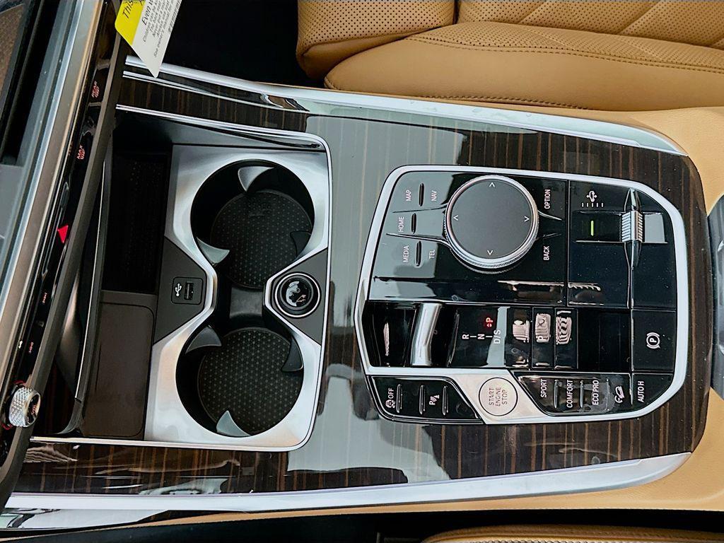 new 2026 BMW X7 car, priced at $94,185