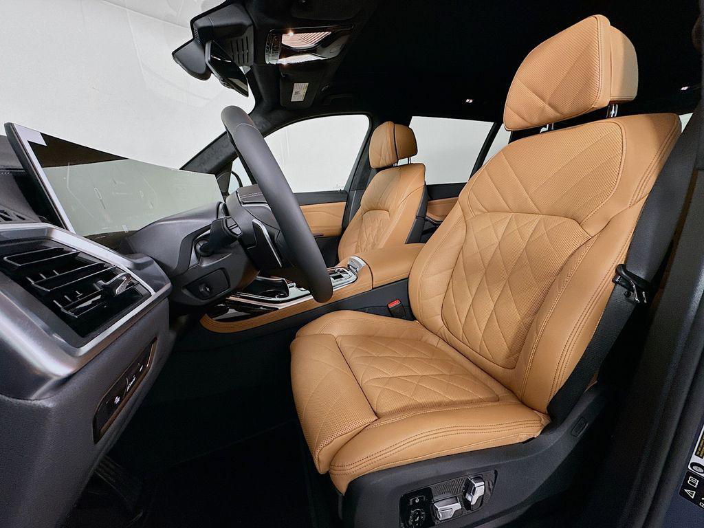 new 2026 BMW X7 car, priced at $94,185