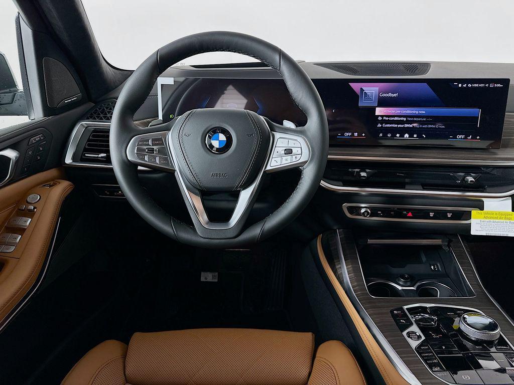 new 2026 BMW X7 car, priced at $102,685