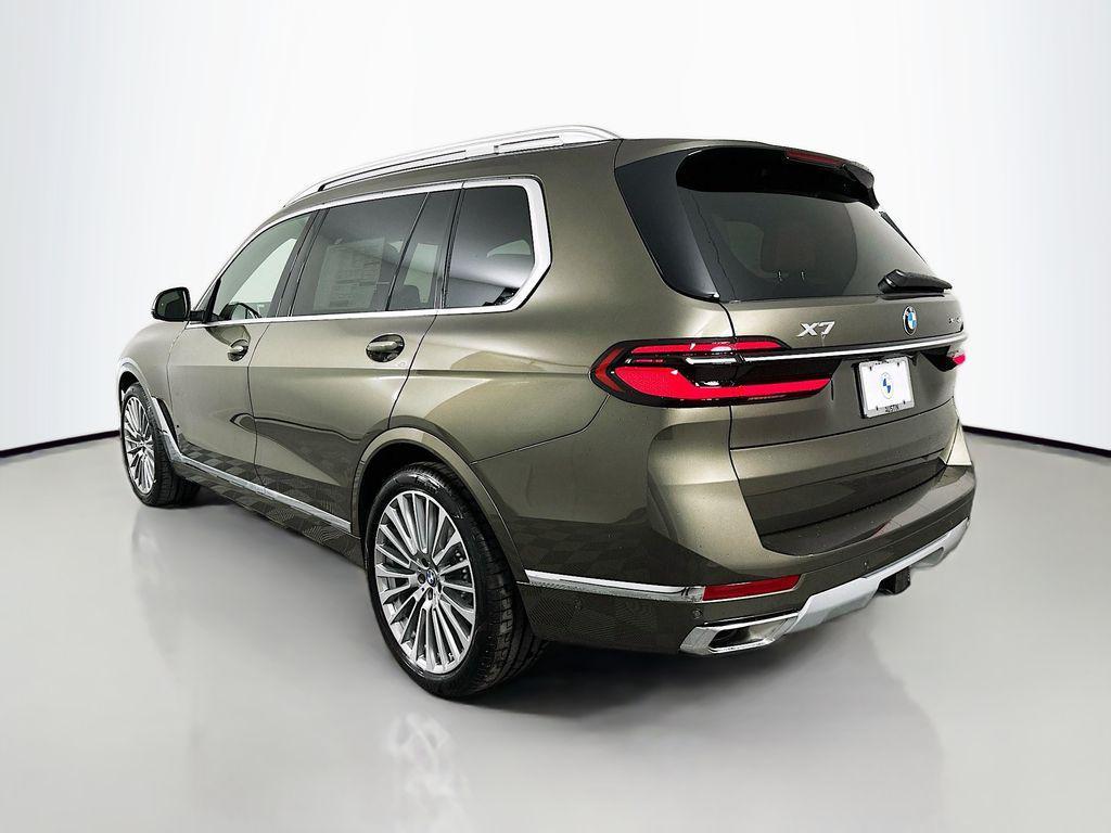 new 2026 BMW X7 car, priced at $102,685