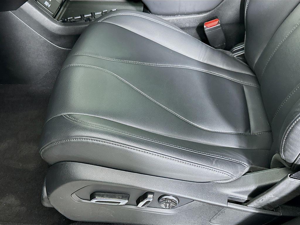 used 2020 Acura RDX car, priced at $21,230