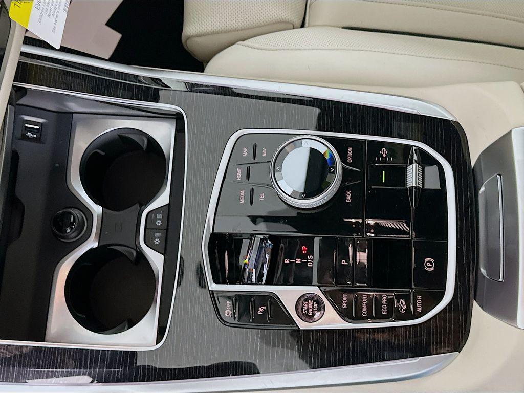 new 2026 BMW X7 car, priced at $110,385