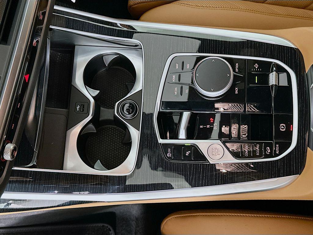 new 2026 BMW X7 car, priced at $99,985