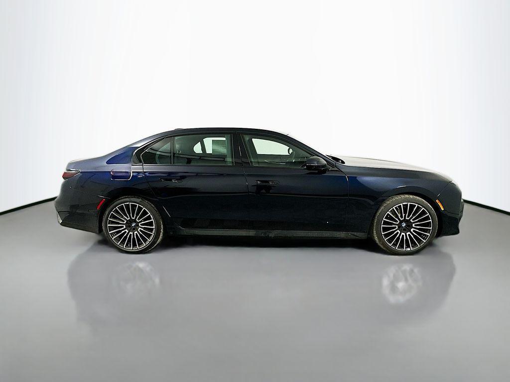 new 2025 BMW 760 car, priced at $139,650