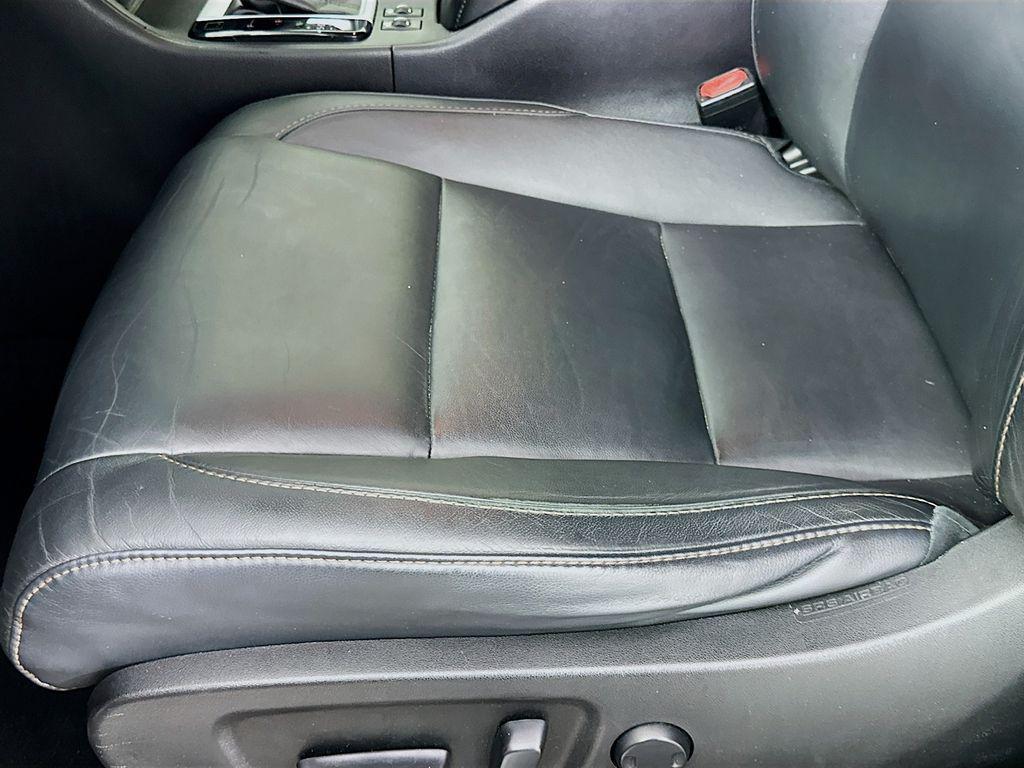 used 2016 Toyota Highlander car, priced at $17,980