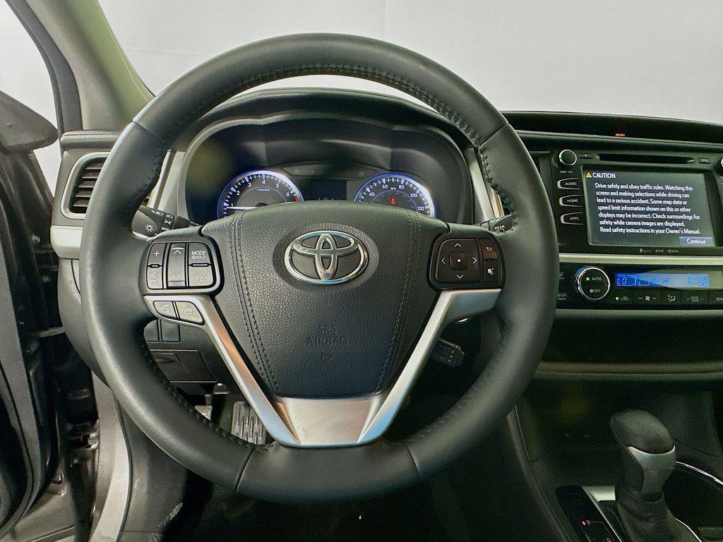 used 2016 Toyota Highlander car, priced at $17,980