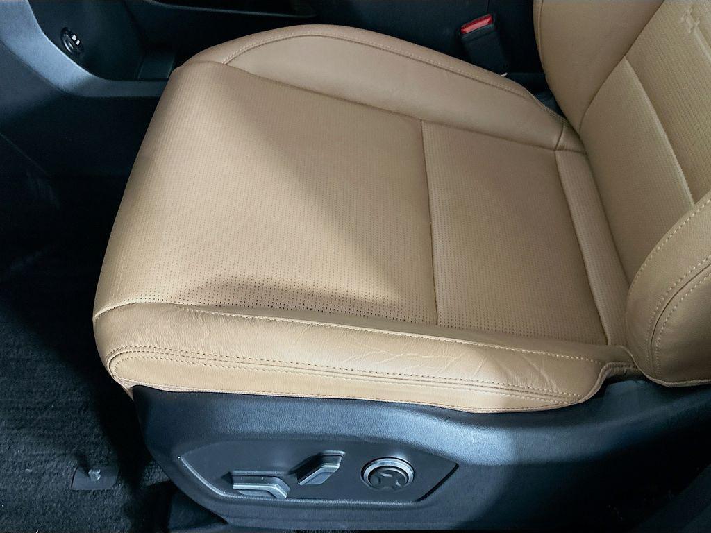 used 2025 Hyundai Santa Fe car, priced at $32,896