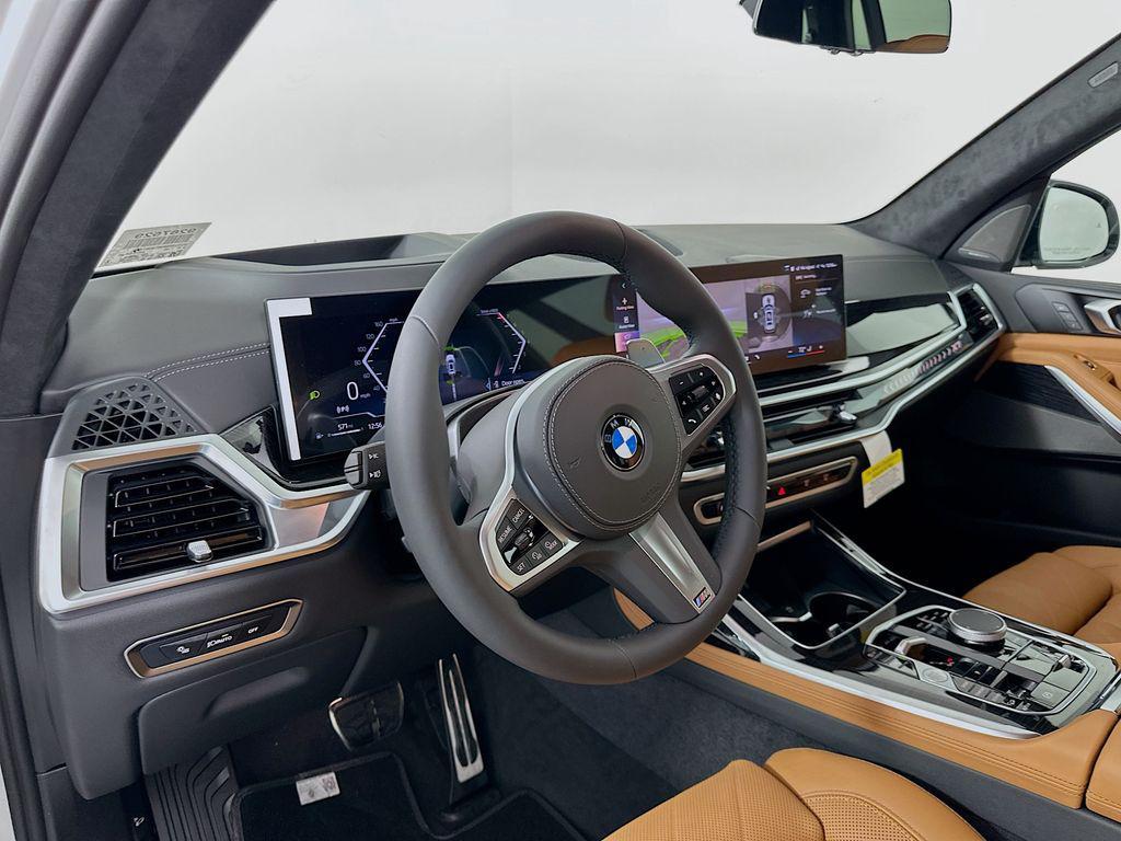 new 2026 BMW X7 car, priced at $100,535