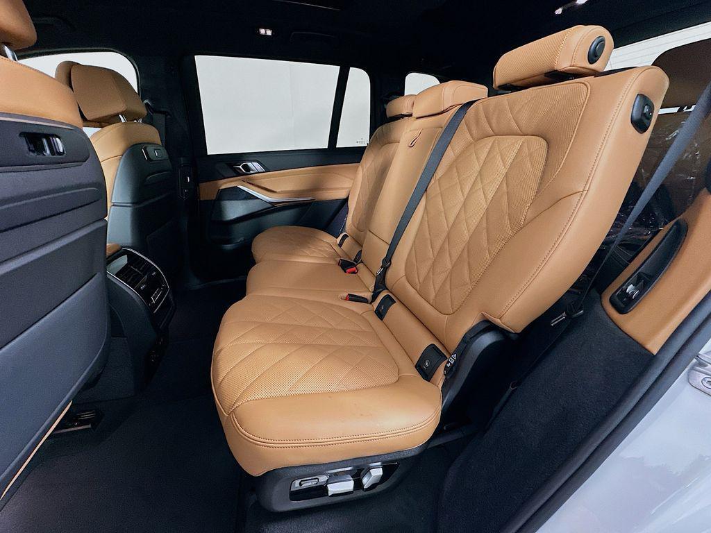 new 2026 BMW X7 car, priced at $100,535