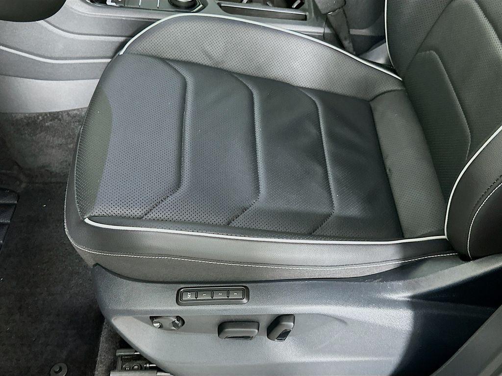 used 2022 Volkswagen Tiguan car, priced at $24,963