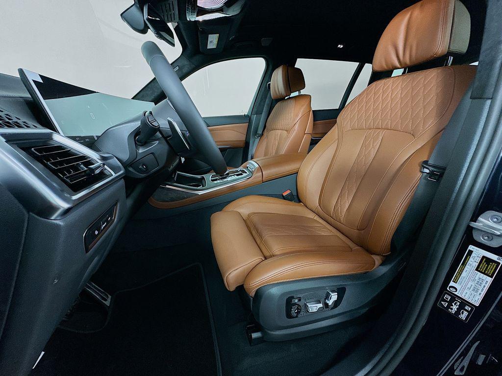 new 2026 BMW X7 car, priced at $126,395