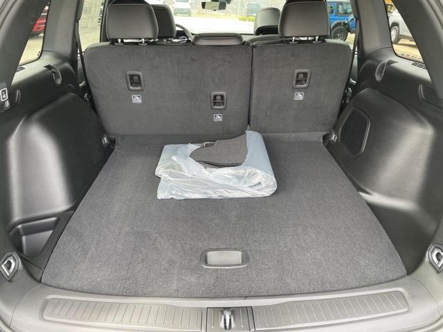 new 2025 Jeep Grand Cherokee car, priced at $54,248