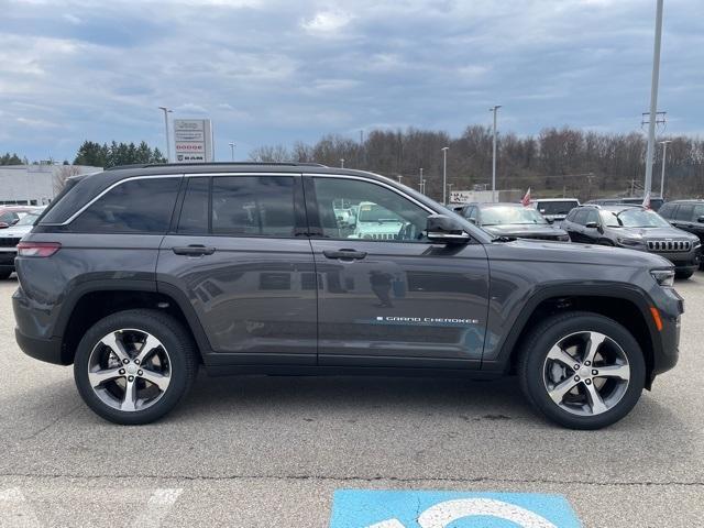 new 2025 Jeep Grand Cherokee car, priced at $54,248