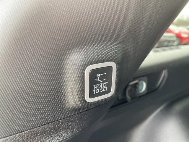 new 2025 Jeep Grand Cherokee car, priced at $54,248