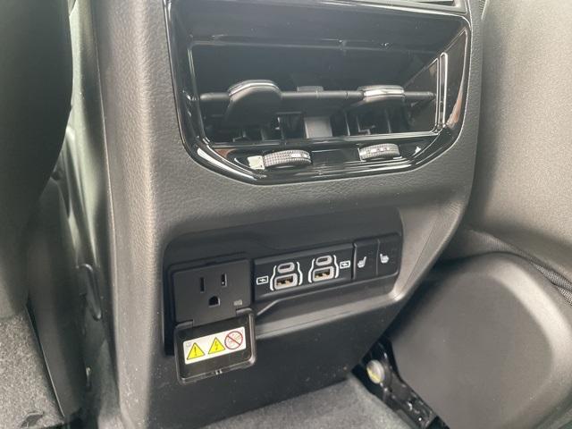 new 2025 Jeep Grand Cherokee car, priced at $54,248