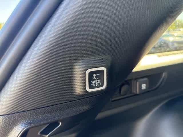 new 2025 Jeep Grand Cherokee car, priced at $40,457