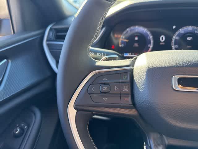 new 2025 Jeep Grand Cherokee car, priced at $40,457